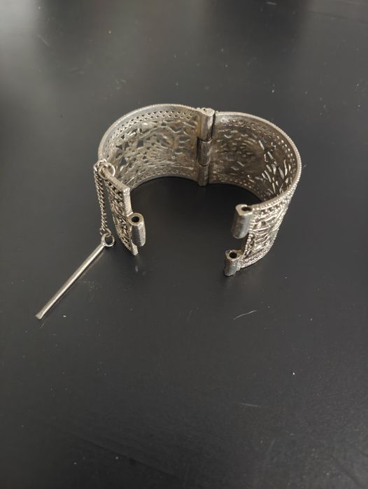 Pulseira Vintage Trabalhada Estilo Filigrana Prateada