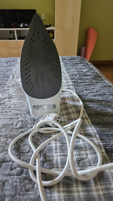 Продаю праску Philips EasySpeed