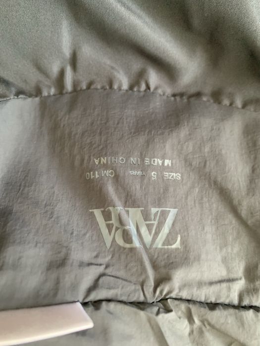 Куртка zara 110 см