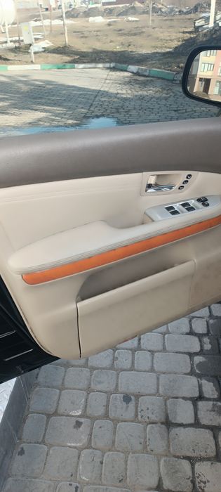 Продаю Лексус  RX 350