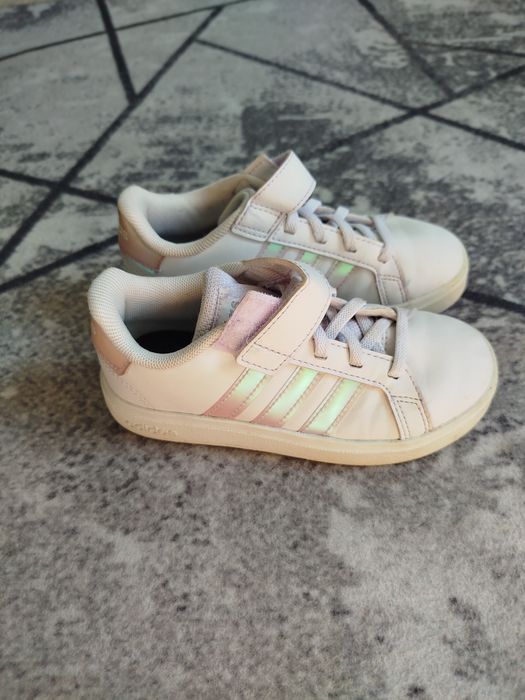 Детские кросовки Adidas 28р