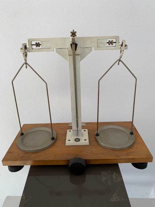 Waga laboratoryjna elektorniczna