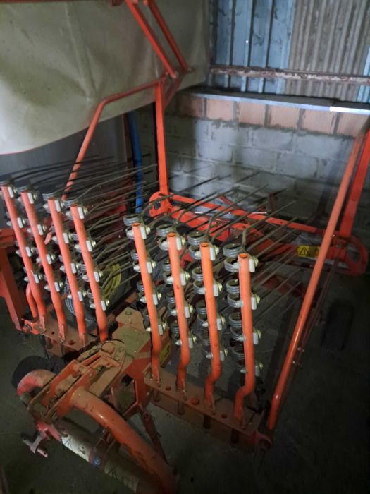 zgrabiarka Kuhn GA 4121 GM