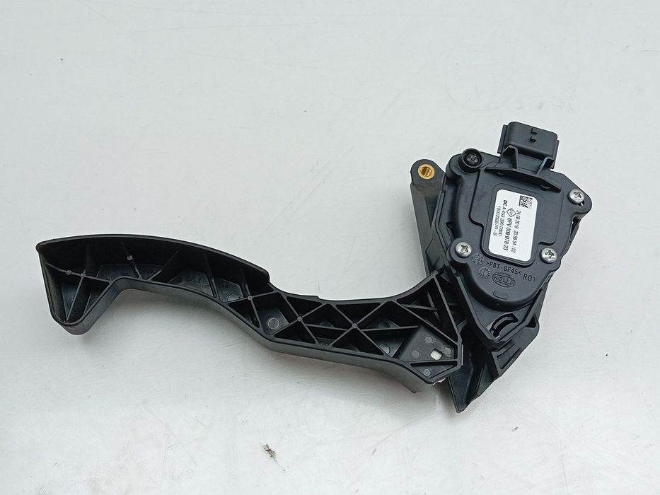 Pedal do acelerador RENAULT Twingo III (BCM_)
