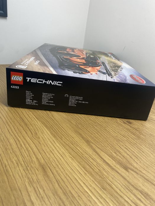 Конструктор LEGO Technic Гіперкар Bugatti Chiron Pur Sport (42222) лего