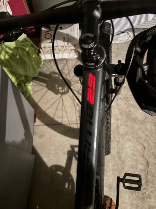 Bicicleta BTT 29 + Capacete