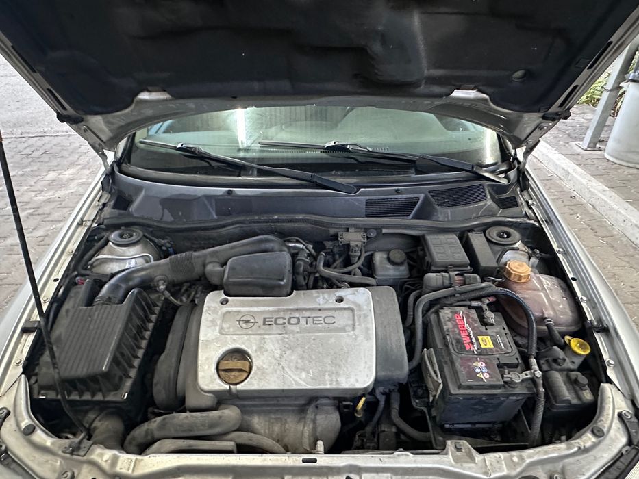 Opel Astra — fotografia 2