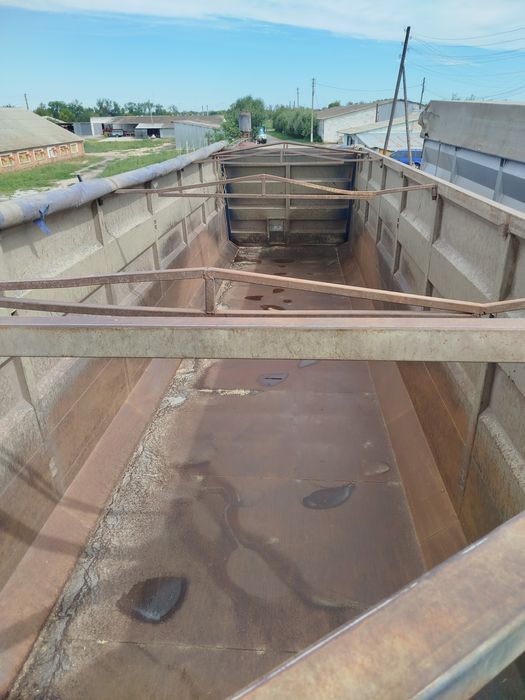 Причіп sdc trailers зерновоз в ідеальному стані