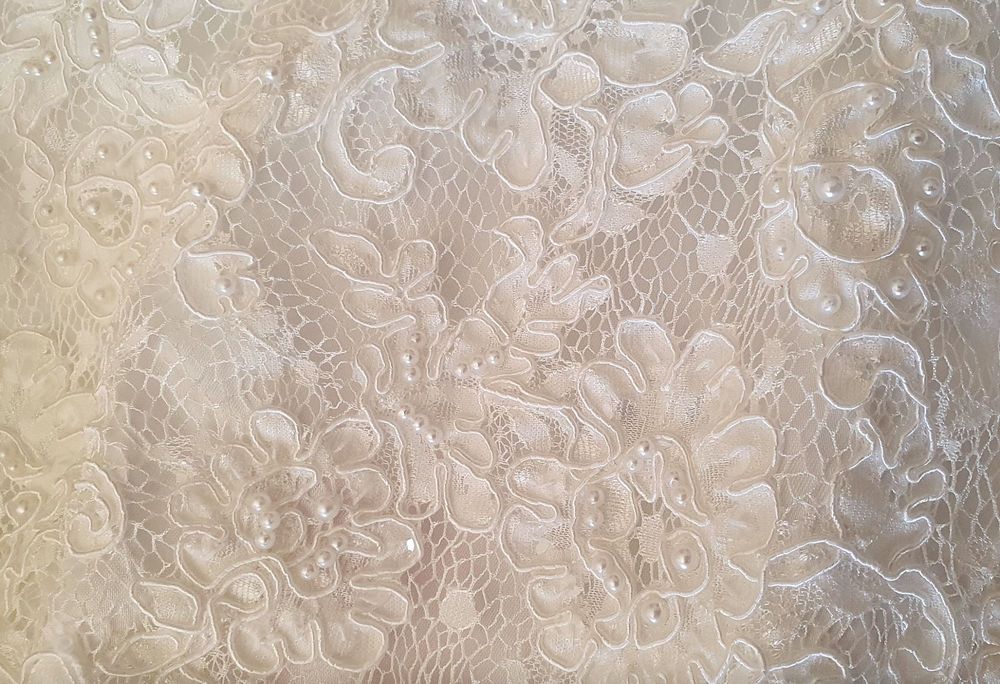 Vestido de noiva em renda e tule e estilo bailarina - Branco