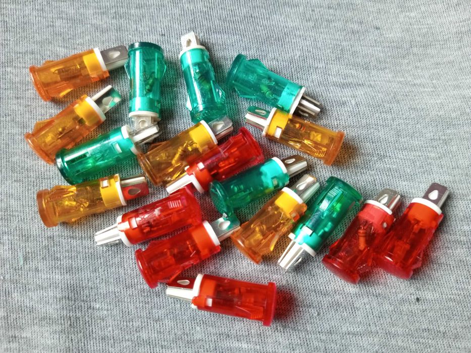 Светодиод 3-30 вольт.