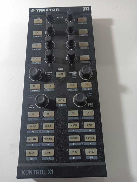 NATIVE INSTRUMENTS.Para desocupar.Em bom estado64553303605635122