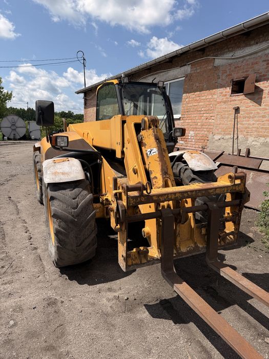 Навантажувач JCB 540-70