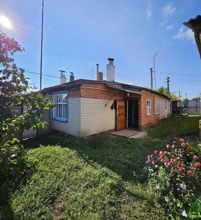 В продаже пол дома 38 метров поселок Буды, 28 км от г. Харьков  SM