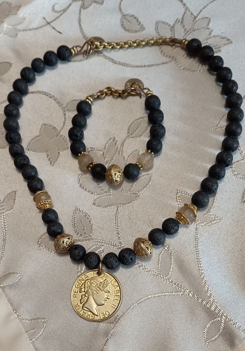 Conjunto de colar e pulseira