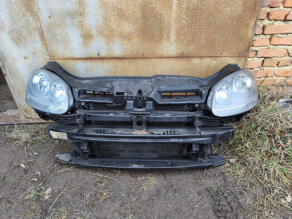 Передній бампер Фольксваген Гольф 5 Volkswagen Golf 5