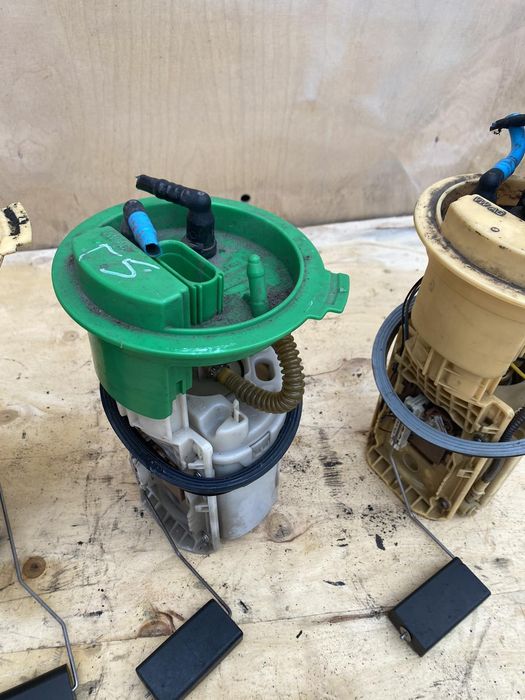 Колба насос в бак VW Passat B6 B7 Golf 5 6 Jetta 5 Touran Caddy Skoda