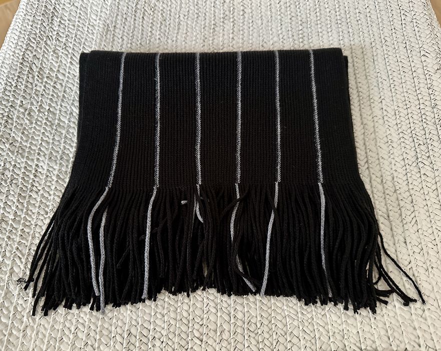 Cachecol preto (unissexo)