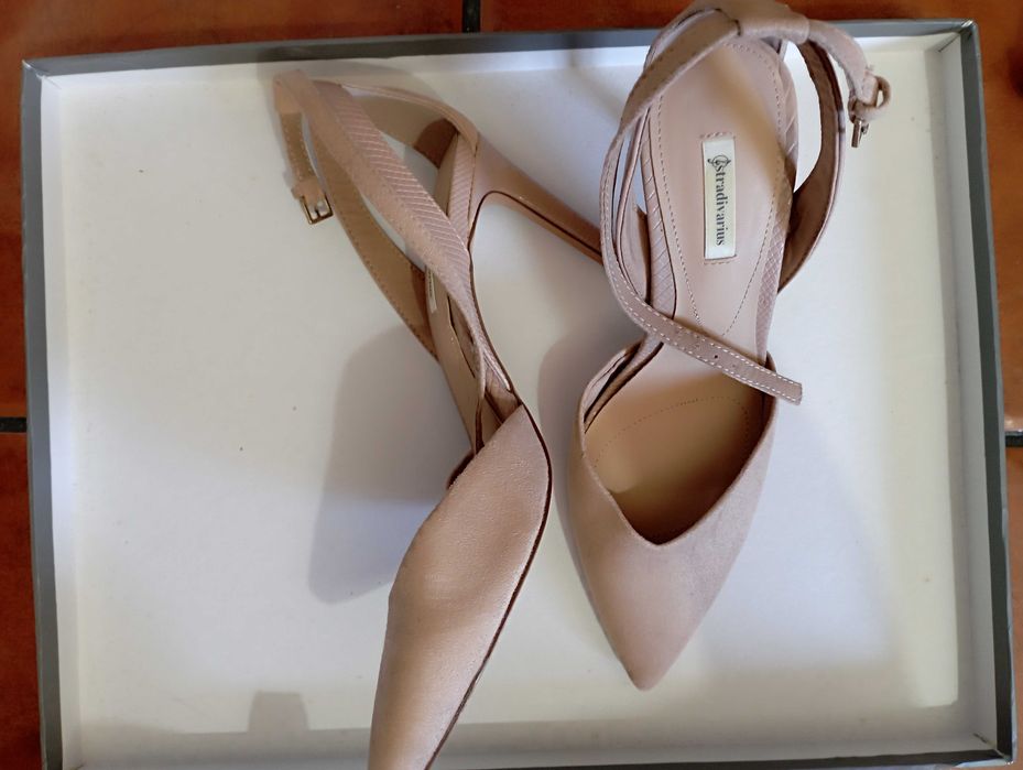 Sapatos senhora Stradivarius