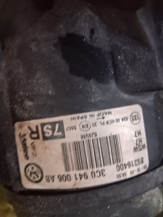 Lampy przednie do pasata b6 2009