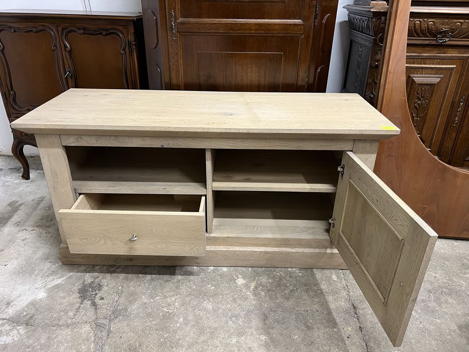 Drewniana Szafka RTV/Raty