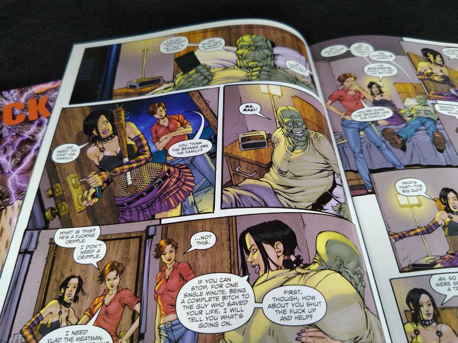 Komiksy "Hack/Slash" - nr 8 i 20 (2 szt)