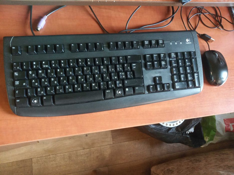 Клавіатура Logitech + Нова мишка комп'ютерна Genius