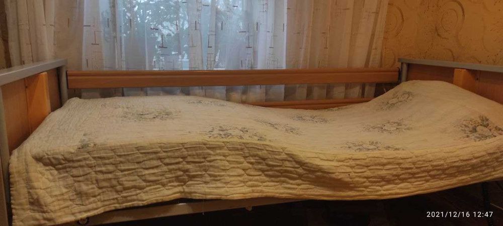 Кровать для лежачих больных, медицинская с электроприводом.: 12 000 грн ...