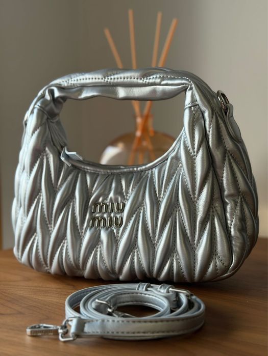 Mala ysl, miumiu e zadig