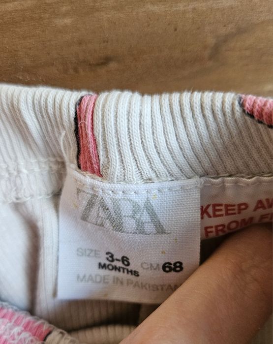 Leginsy Zara 68.