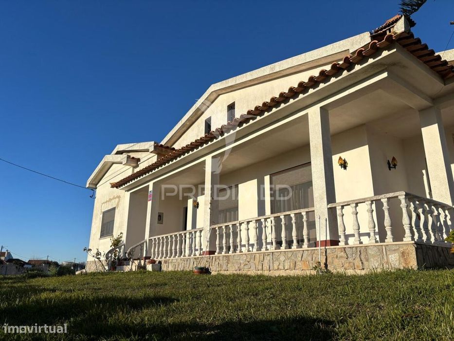 Moradia T3 com Tertúlia em Nabais