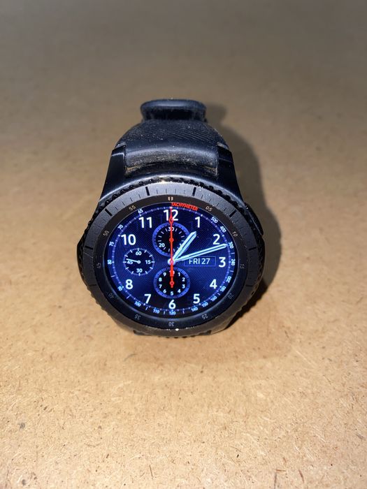 Продам смарт-часы SAMSUNG Gear S3 frontier