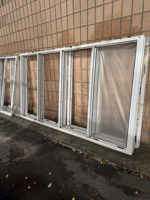 Продам окна , вікна метелопластик