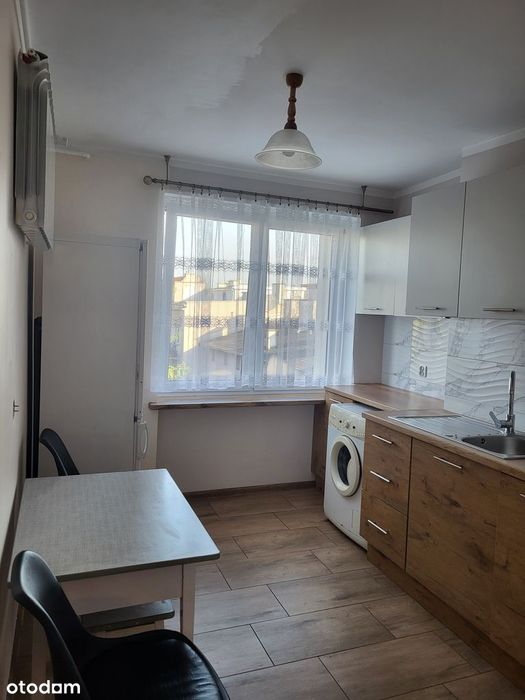 Przestronne mieszkanie w centrum z balkonem i piwnicą