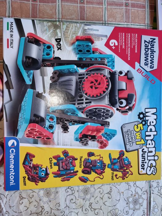 Clementoni mechanics roboty