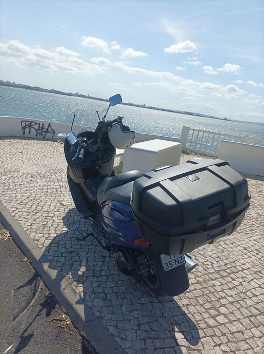 Moto suzuki Burgman 400