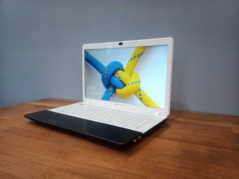 Laptop AMD/16GB Ram/SSD128GB+HDD1TB/Win10/17.3` FullHD dwie baterie