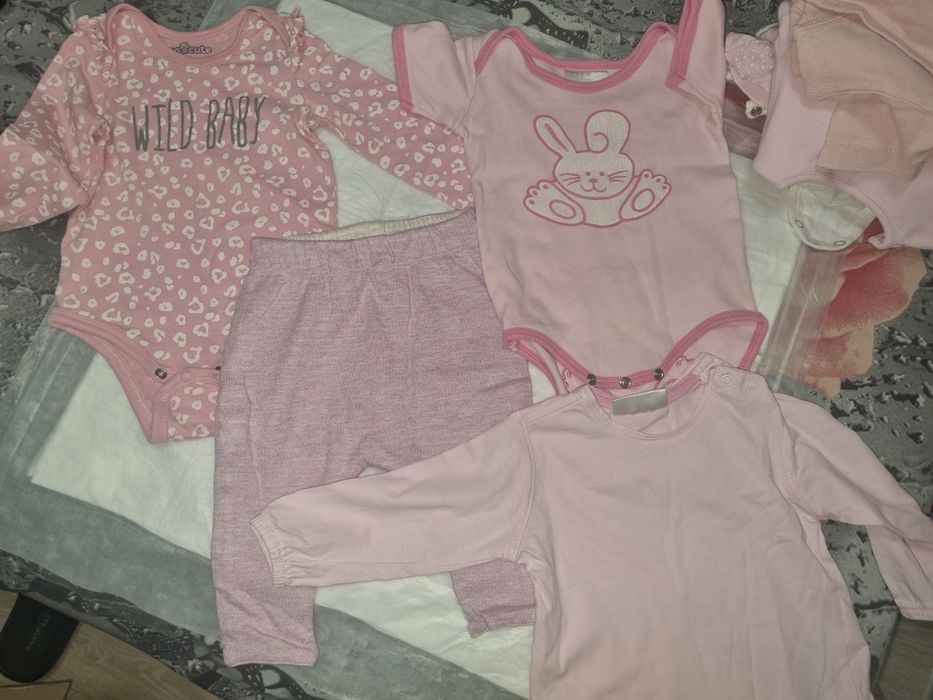 Отдам даром детские вещи