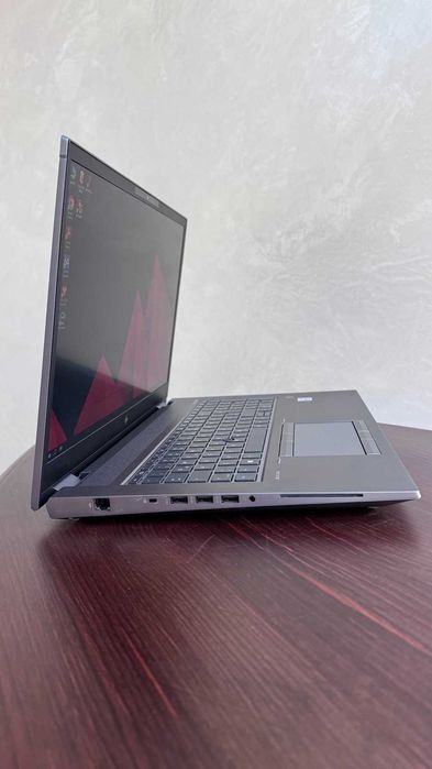 Екран 17.3"/Є один/HP ZBook Fury 17 G7/Архітектура/проєктування/Монтаж/3D