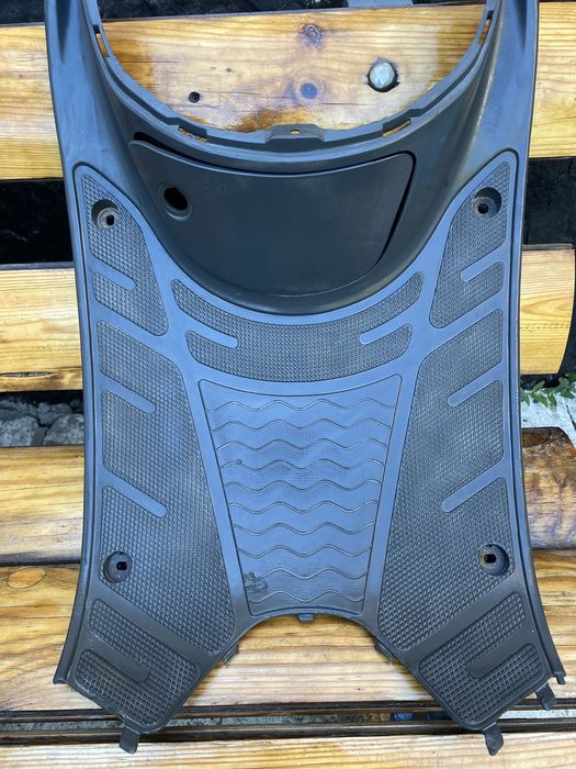 Пол на мопед Honda dio af 34-35.