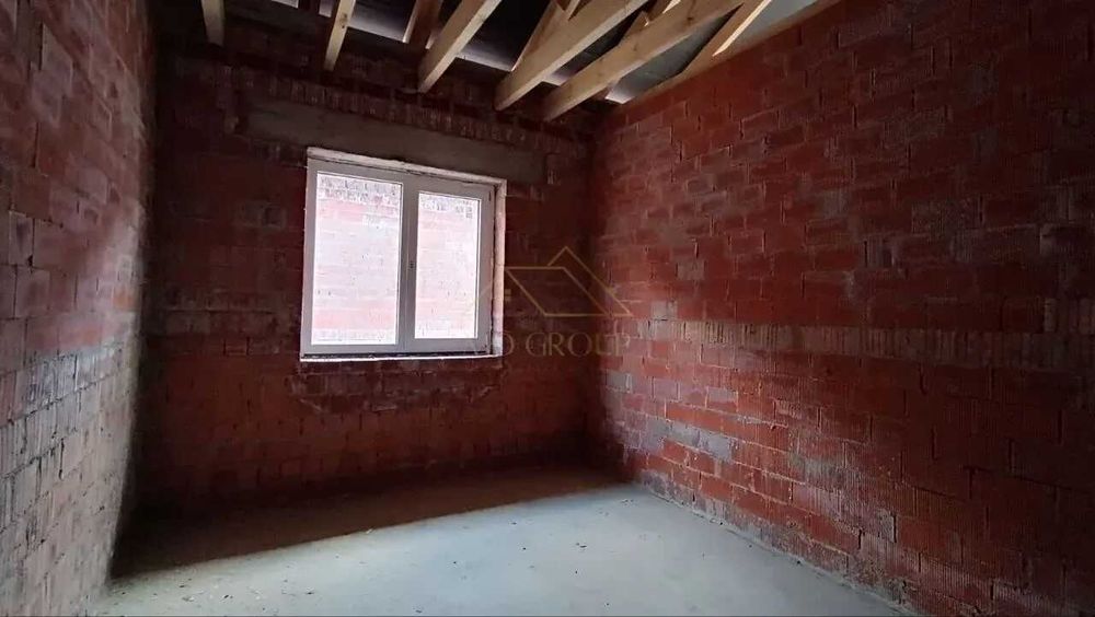 Продається одноповерховий будинок в Крихівцях
