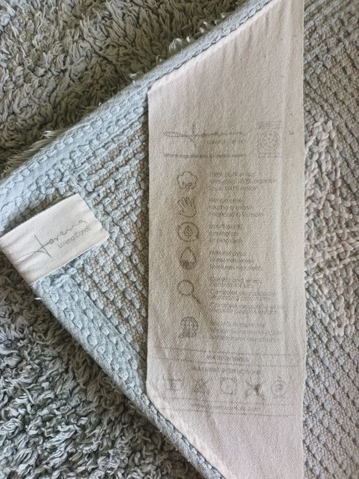 Tapete retangular com estrelas da LORENA CANALS