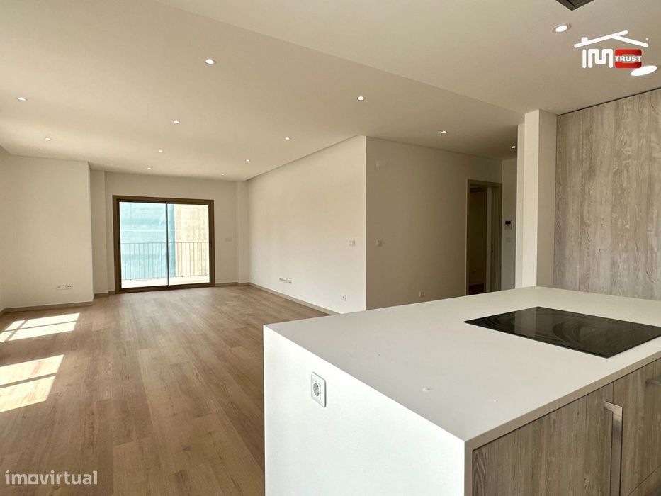 Apartamento T1 Com Logradouro Grande de 47m2 — Montijo E Afonsoeiro, Setúbal