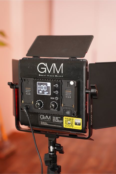 Постійне LED відеосвітло GVM 800D-RGB (3200-5600K)