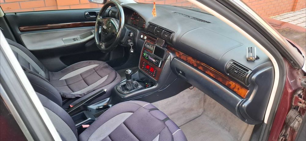 Audi A4 B5 Limousine 1,8 Klimatronic Doinwestowana ŁADNA Zadbana