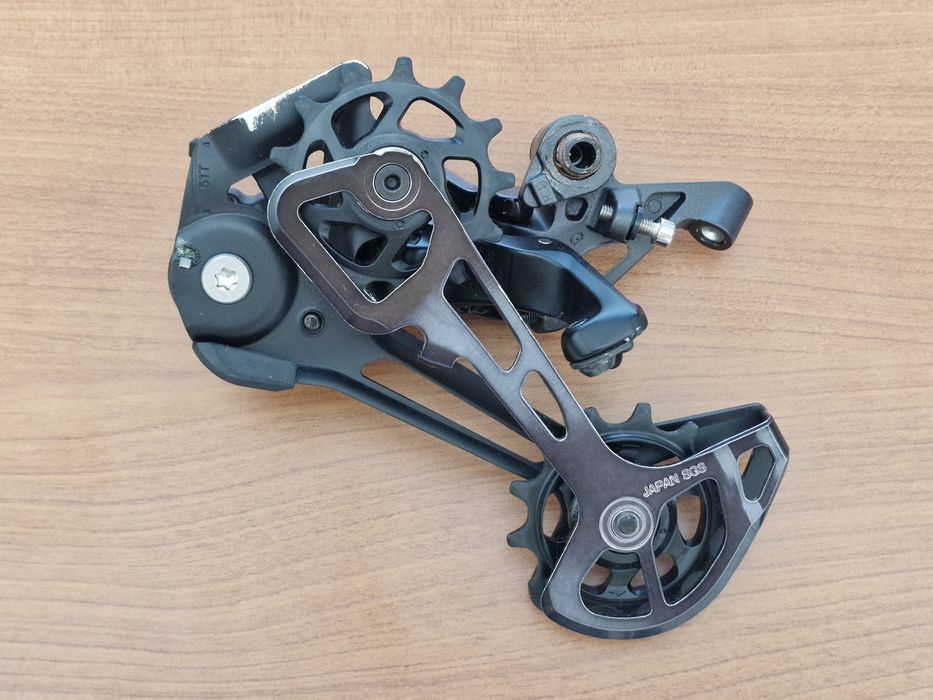 Componentes Shimano de 12 velocidades com 70Km