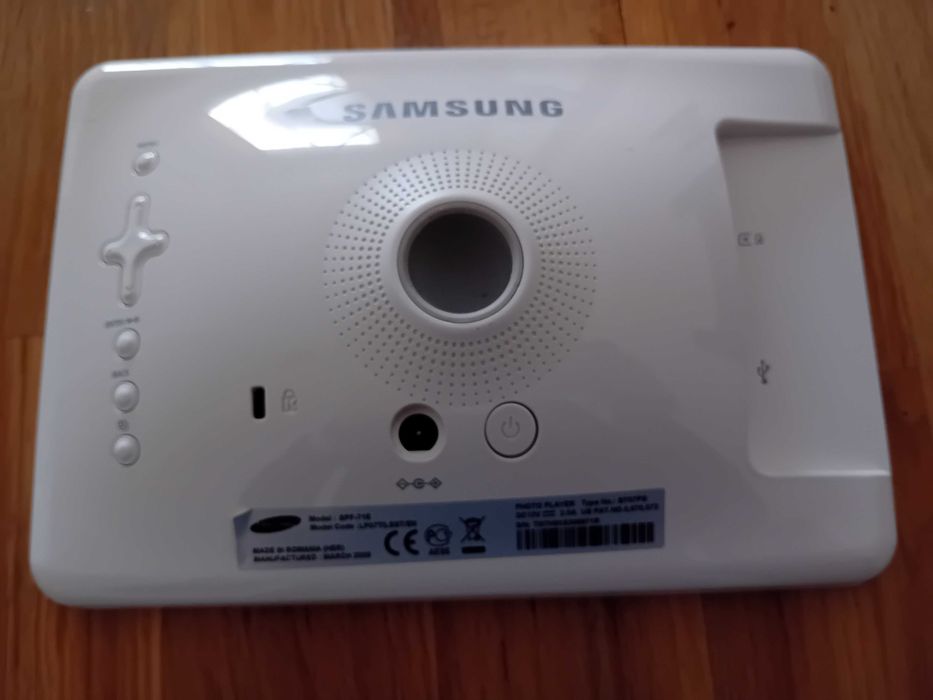 Samsung Moldura Digital SPF-71ES