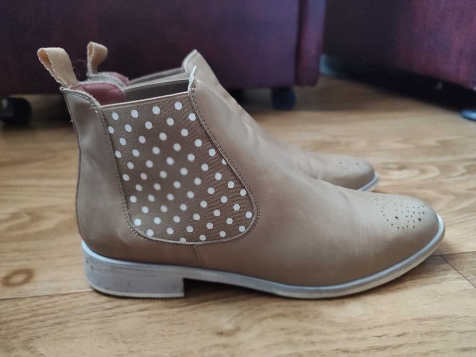 Ботинки осінь весна