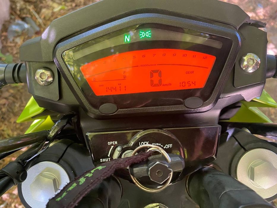 Продам ліфан ср 220
