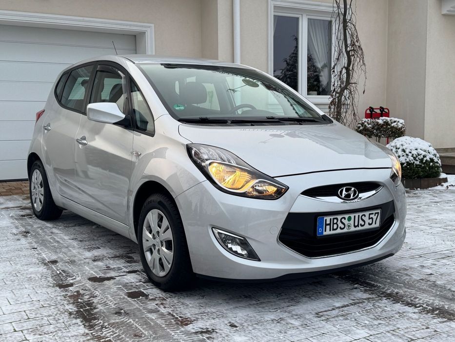 Hyundai ix20 zadbana benzyna na oponach zimowych