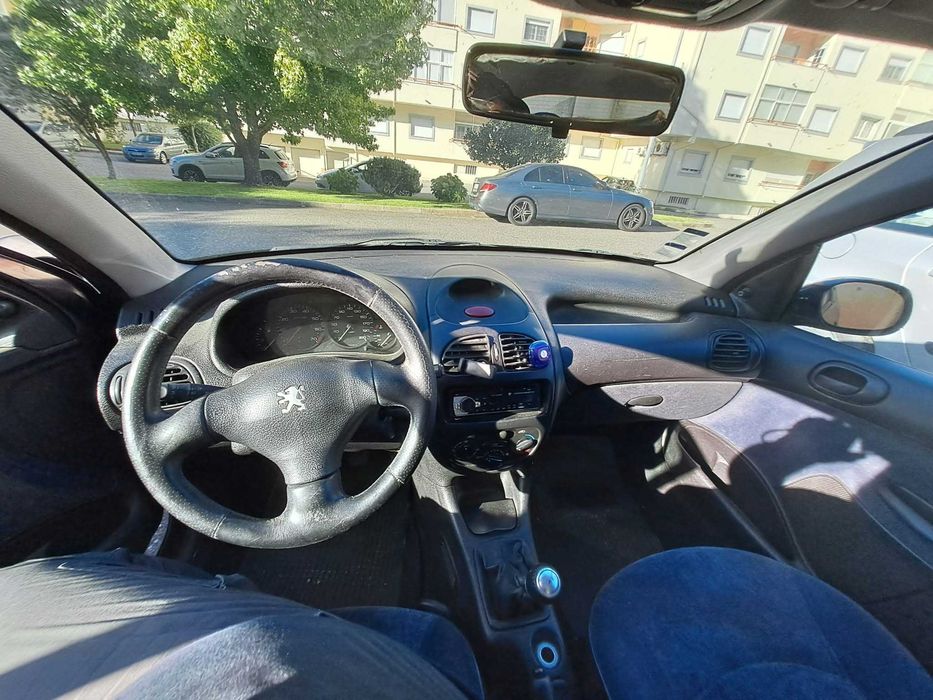 Peugeot 206 1.1